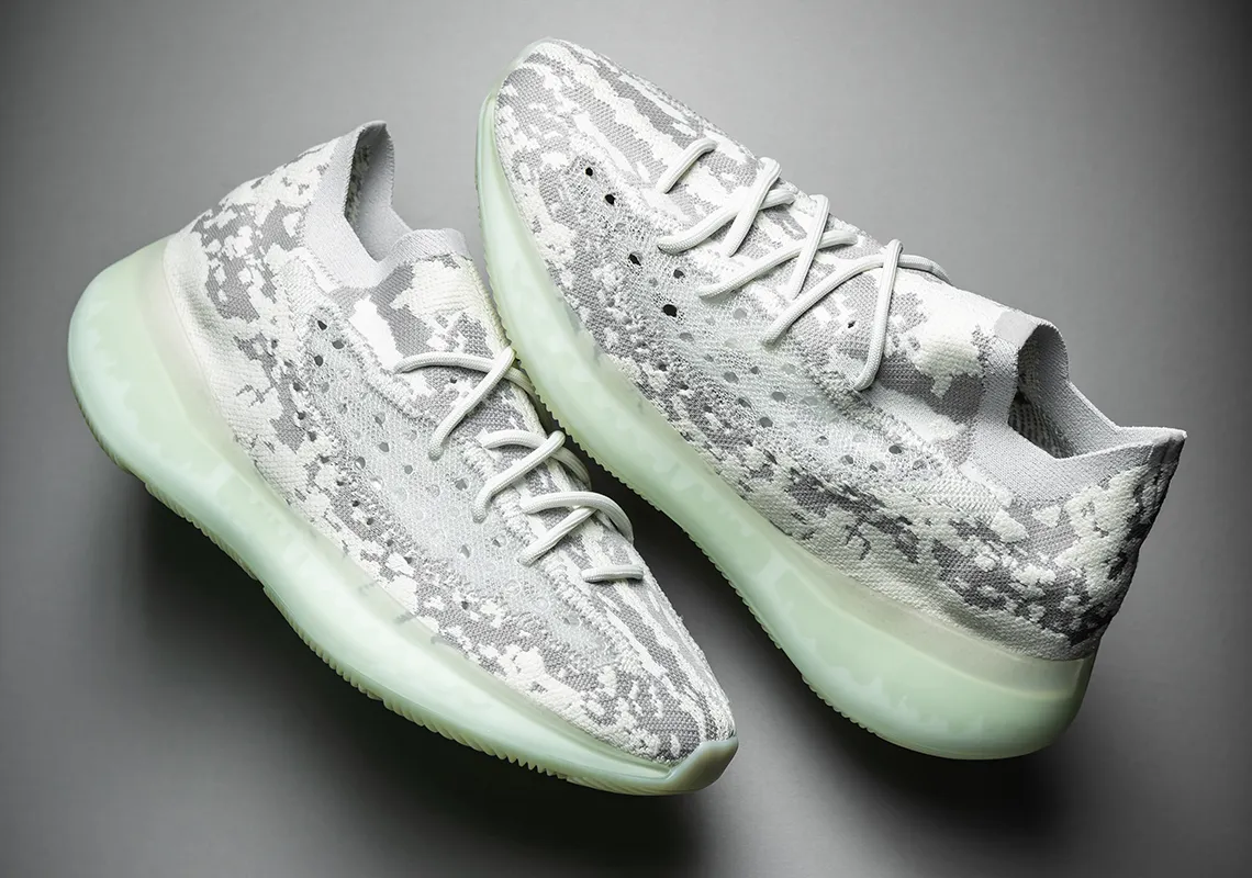 Khám phá ngay, đợt phát hành đột ngột của Yeezy 380 trên trang chủ Yeezy Supply
