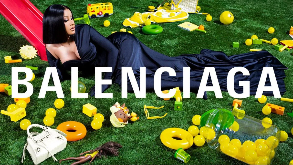 Cardi B chính thức trở thành gương mặt đại diện cho Balenciaga