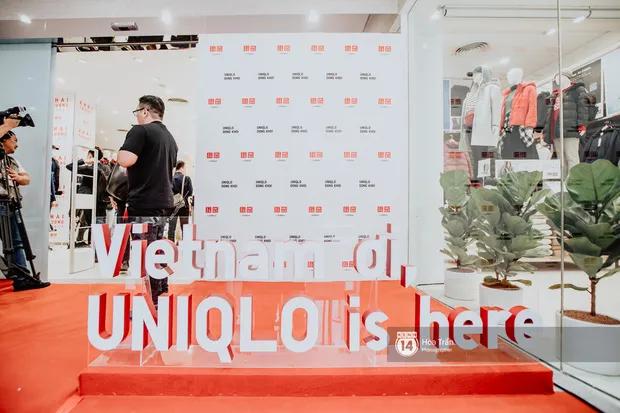 Tham quan cửa hàng UNIQLO đầu tiên tại Việt Nam nào!