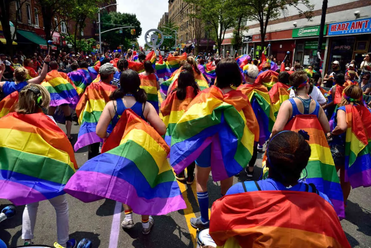[PRIDE MONTH] Tình yêu dành cho tất cả mọi người, mọi giới tính và thời trang cũng vậy