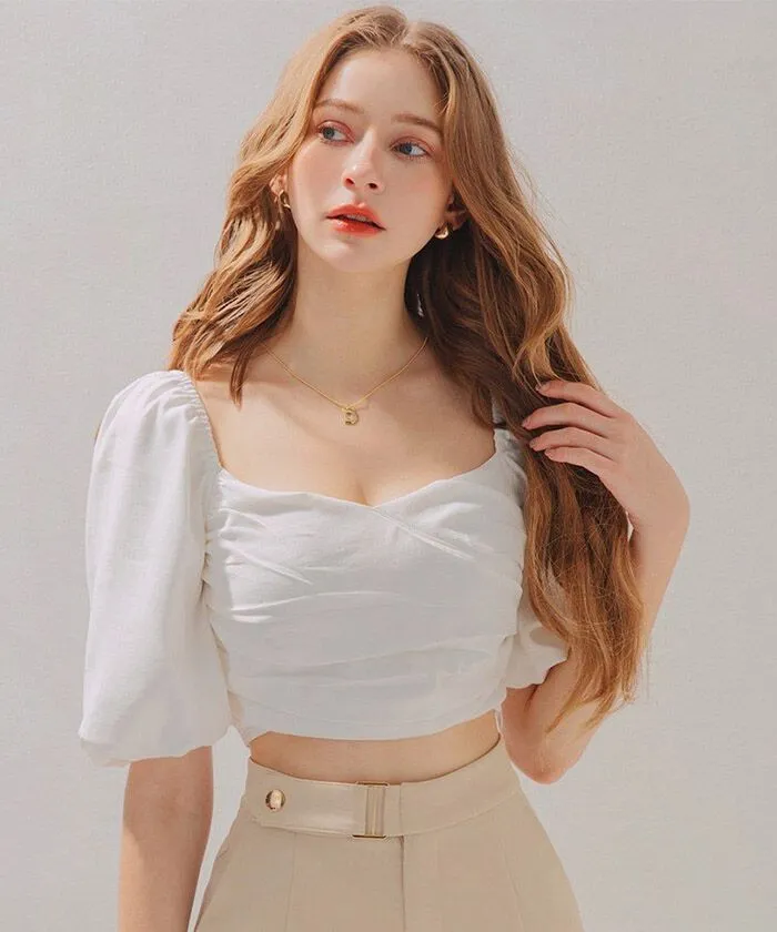 Cách chọn áo croptop phù hợp với từng dáng người