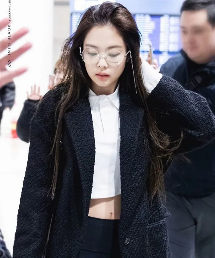 Thời trang sân bay của Jennie Blackpink