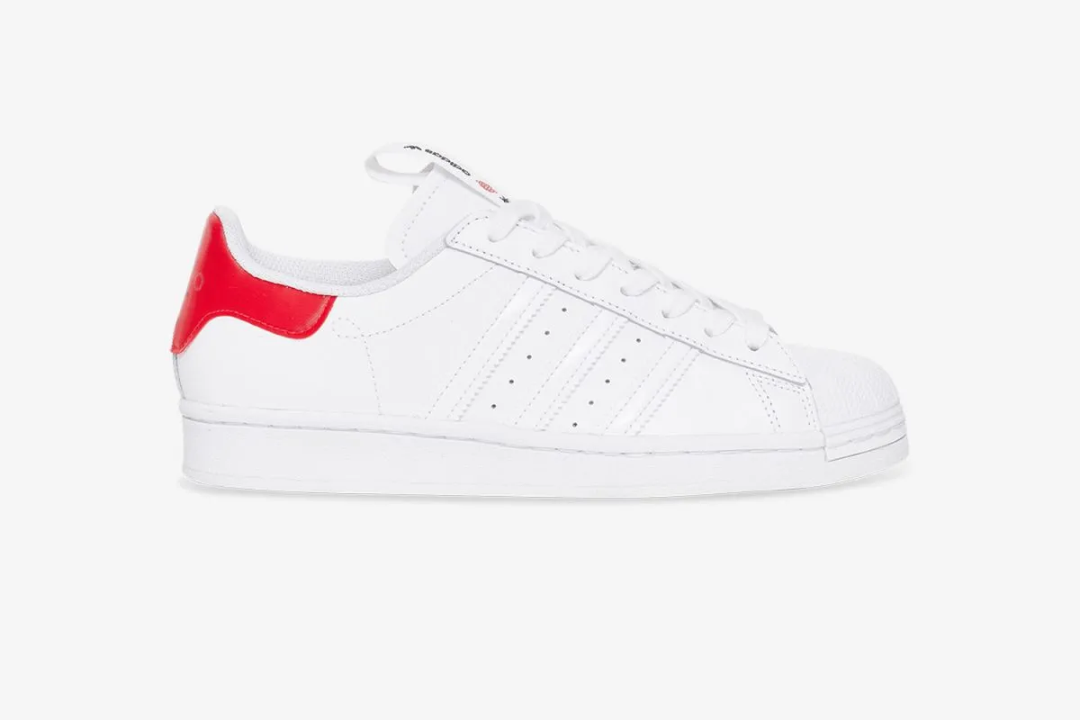 Top 5 sneaker trắng nên có trong tủ đồ mùa hè 2020