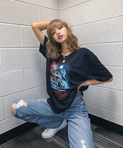 LISA (BLACKPINK) là một trong những idol KPop sở hữu phong cách street style "chất lừ" 