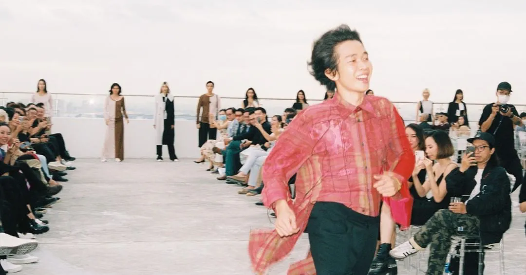 Nguyễn Hoàng Tú trình làng các thiết kế đương đại sau khi về một nhà với VIVEIRE