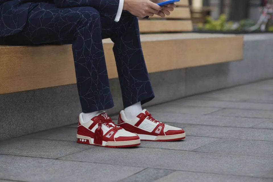 Louis Vuitton gây quỹ AIDS với phiên bản sneaker hoàn toàn mới