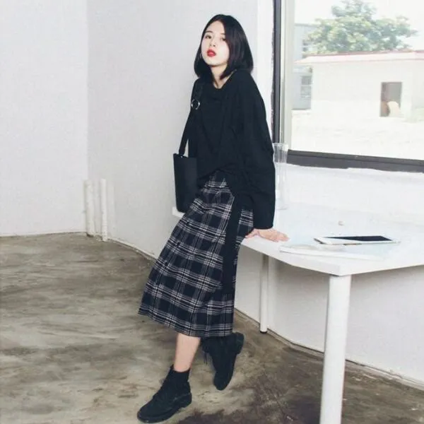 Noel 2021 giới trẻ mặc gì? Gợi ý 10+ outfit Giáng Sinh cực ấn tượng