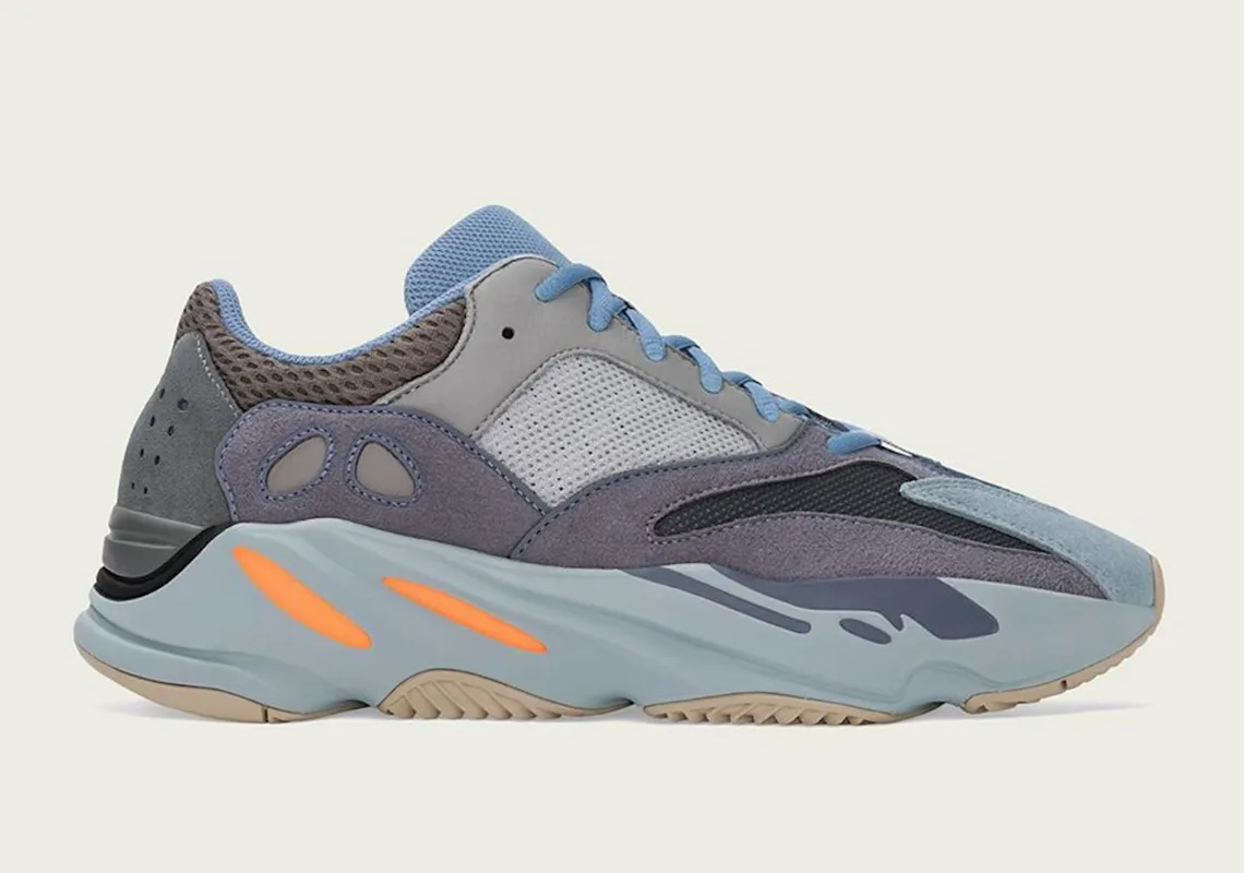 "Carbon Blue" - Tổ hợp phối màu mới trên thiết kế Yeezy 700
