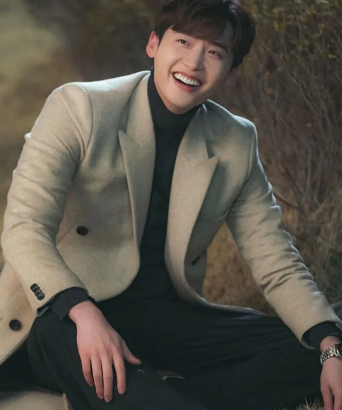 Phối đồ với blazer cùng áo cổ lọ