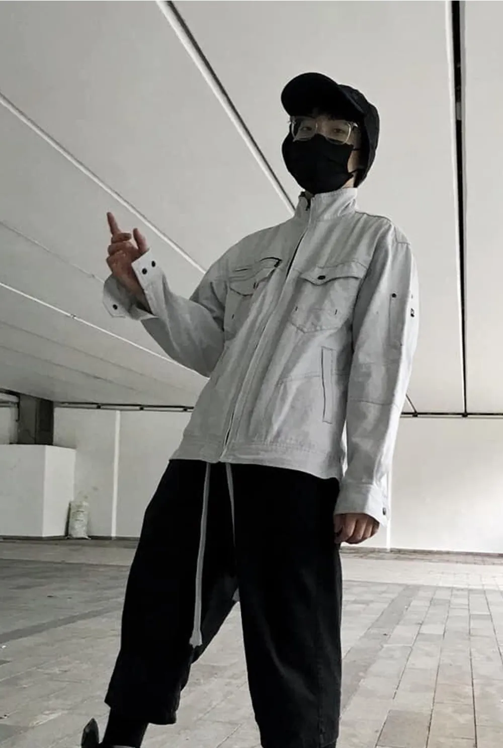 Nguyen Hung / 17 / Student / @hngg_17