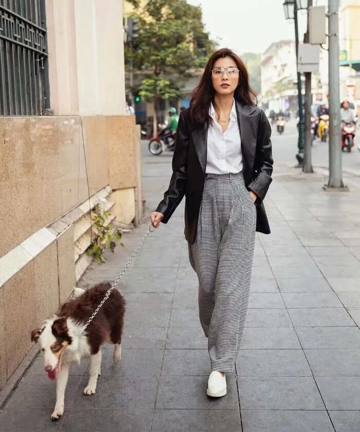 Phối đồ với blazer cùng quần tây