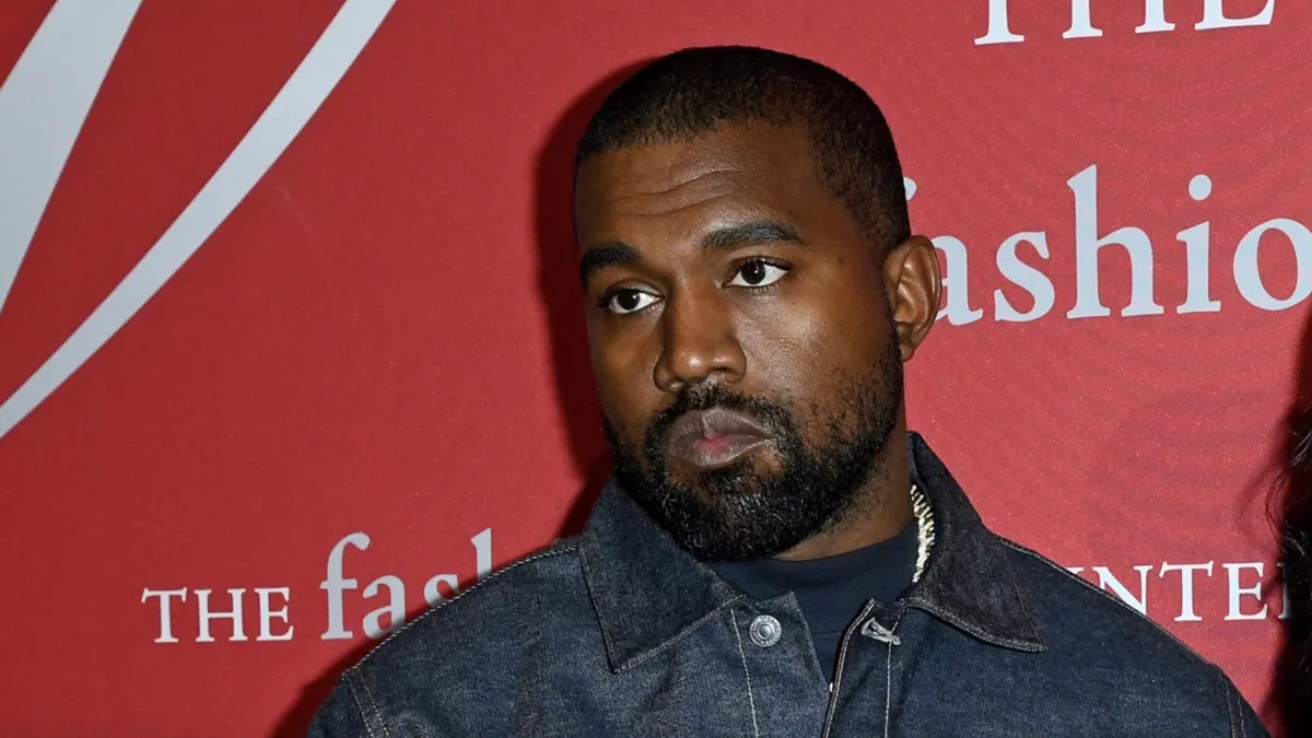 Kanye West cùng tham vọng kết hợp adidas với Nike