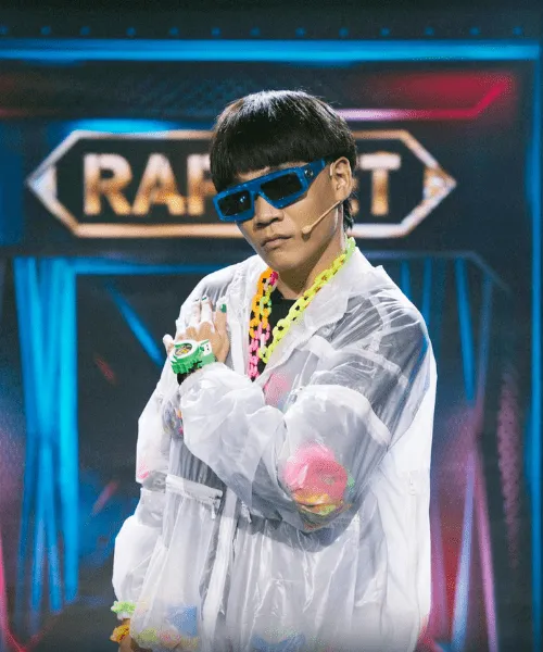 Những phụ kiện bắt mắt trong outfit của Wowy dự kiến tạo trend tại Rap Việt mùa 2