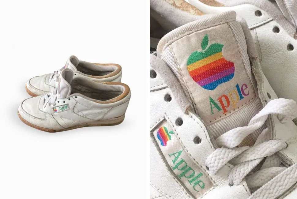 Apple cùng phiên bản sneaker giới hạn được bán đấu giá gần 10.000 USD