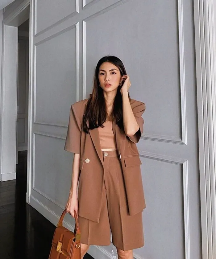 Phối đồ với blazer cùng quần short