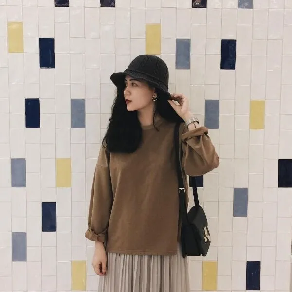 Noel 2021 giới trẻ mặc gì? Gợi ý 10+ outfit Giáng Sinh cực ấn tượng