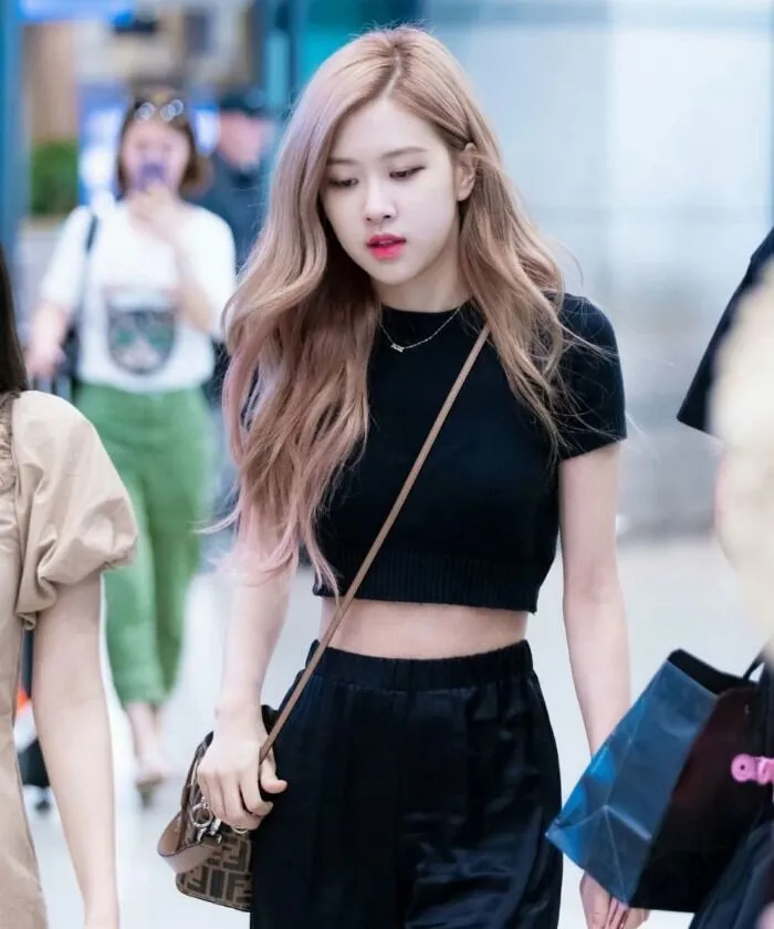 10+ Cách phối đồ street style T-shirt đơn giản “chuẩn gu” cho nam và nữ