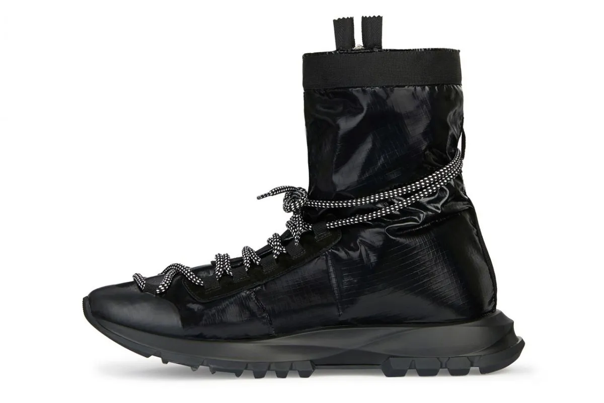 Givenchy ra mắt mẫu sneaker cao cổ cá tính