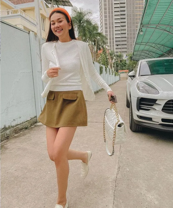 Một đôi giày vừa đẹp vừa tiện lợi cho nàng dễ dàng di chuyển khắp mọi nơi