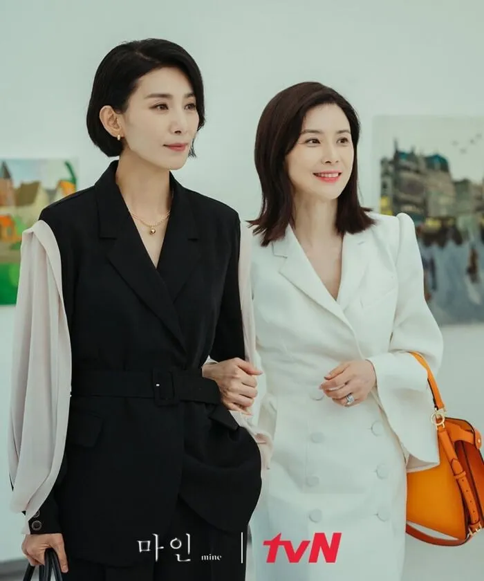 Ton sur ton với set đồ blazer