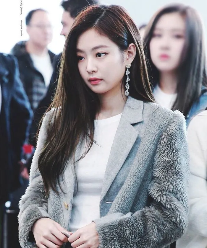 Thời trang sân bay của Jennie Blackpink