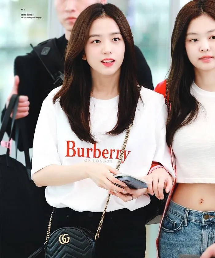 Khám phá outfit thời trang sân bay của BLACKPINK