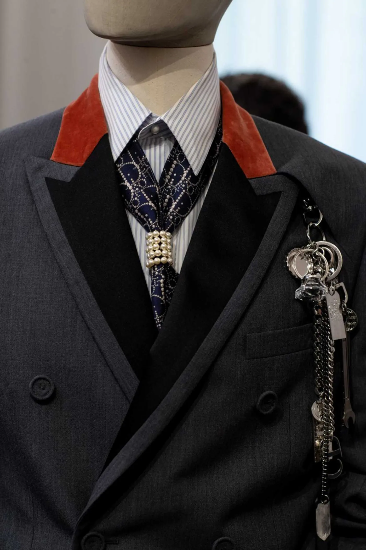Những thiết kế “nhìn là muốn mua” của Dior Men 2020