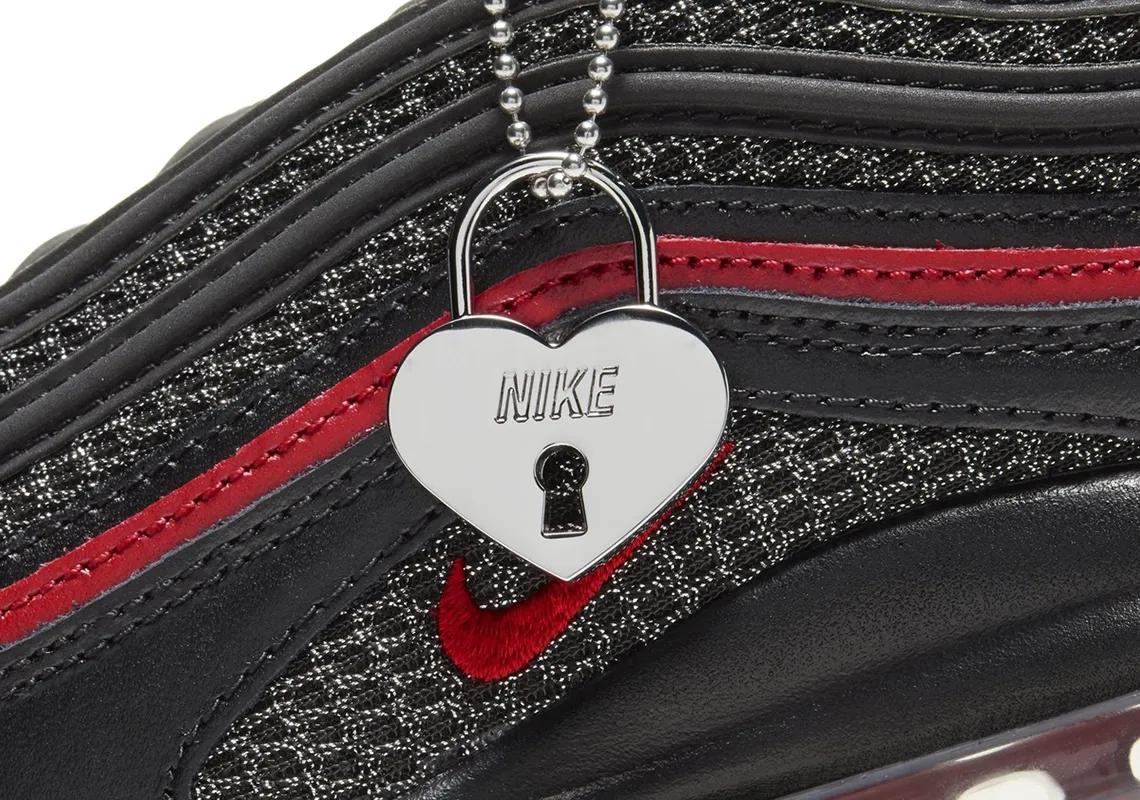 "Khóa cửa trái tim" với phiên bản Air Max 97 "Locked Heart"