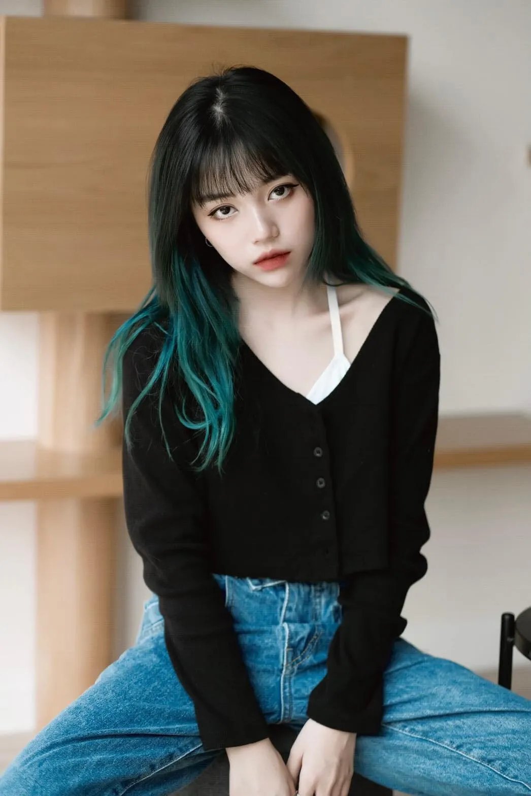 Nữ streamer Linh Ngọc Đàm yêu thích loạt sneaker nào đấy?