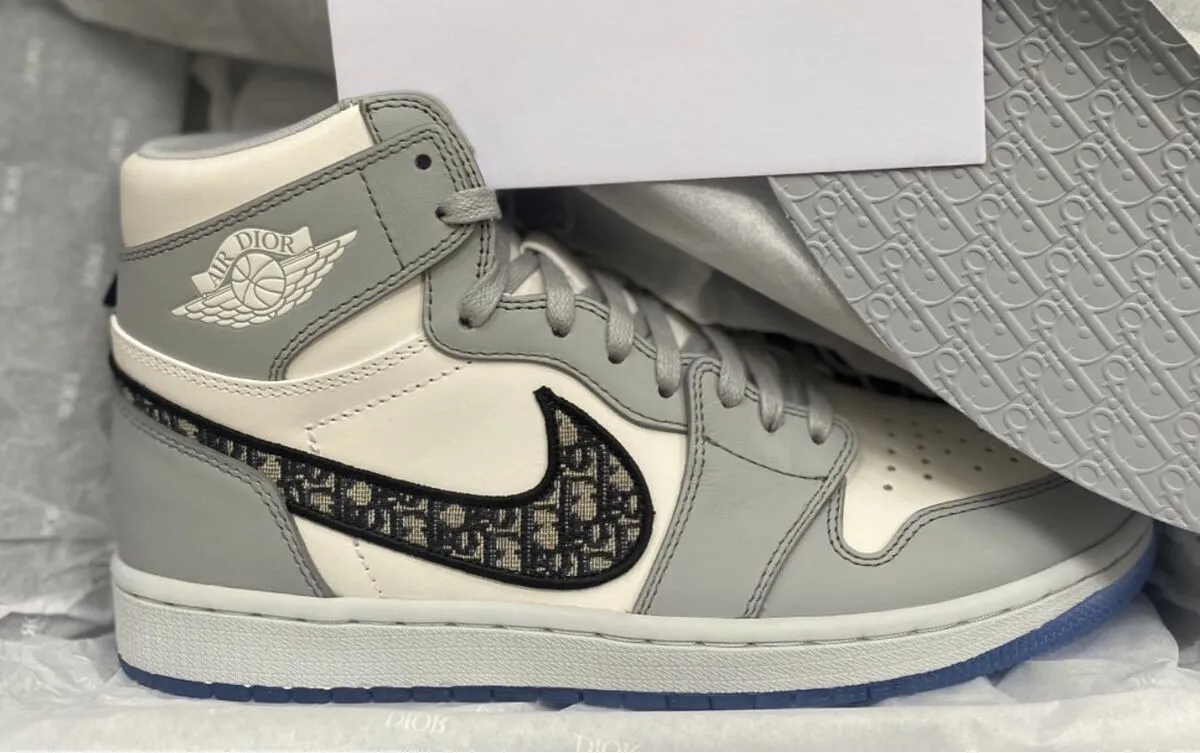 Triệt phá kiện hàng 1,800 đôi giày Dior x Air Jordan 1 giả trị giá 4 triệu USD tại Mỹ