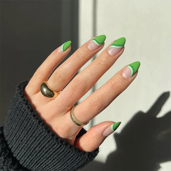 Nail đẹp màu xanh lục mang năng lượng tích cực