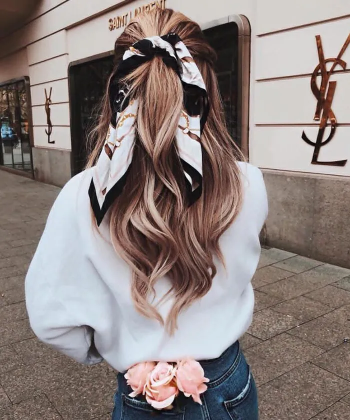 Sử dụng khăn bandana làm phụ kiện tóc