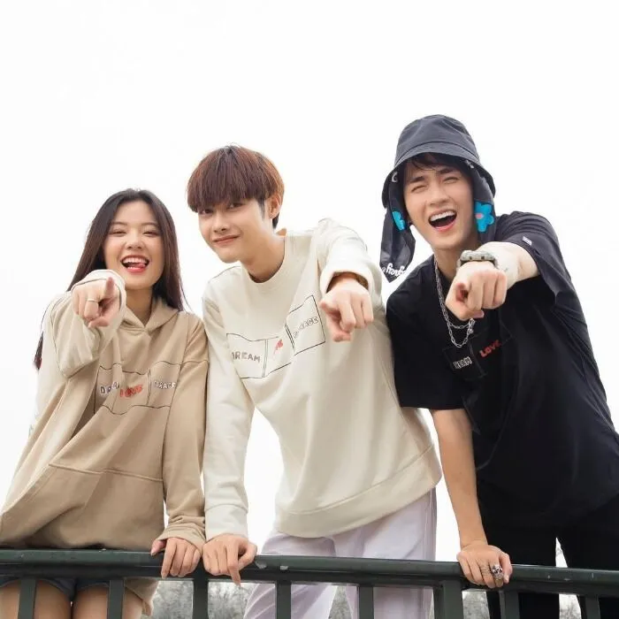 Các loại quần áo Unisex mang nhiều phong cách khác nhau