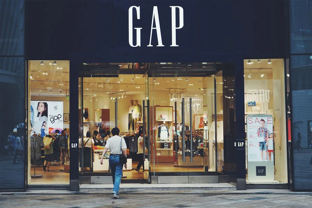 Gap tuyên bố đóng cửa 350 cửa hàng