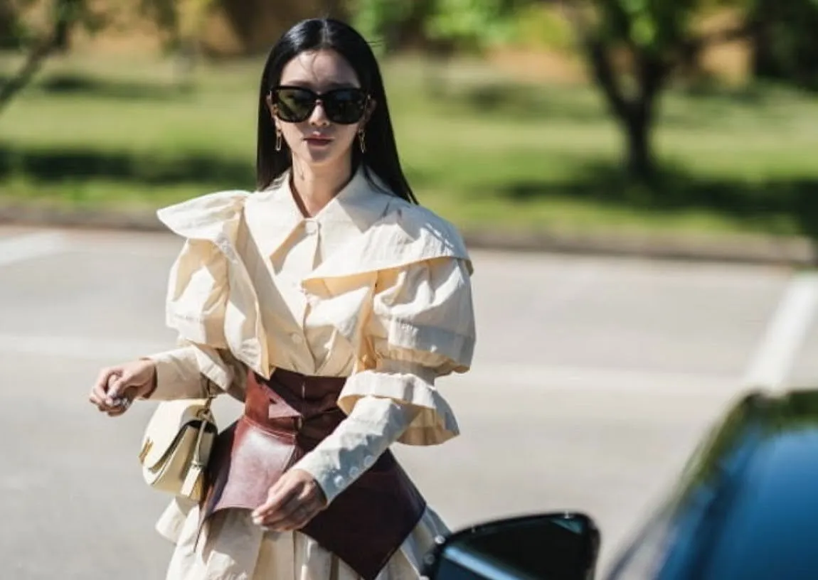 "Điễn nữ" Ko Moon Young - Biểu tượng thời trang mới của vũ trụ truyền hình Hàn Quốc