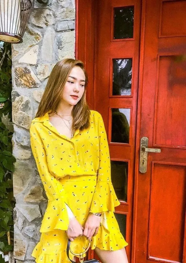 Noel 2021 giới trẻ mặc gì? Gợi ý 10+ outfit Giáng Sinh cực ấn tượng