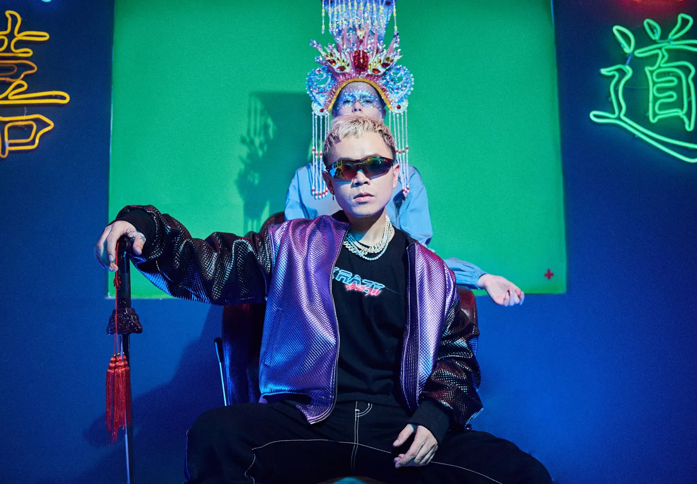 CLOWNZxBINZ COLLAB CAMPAIGN - CÚ BẮT TAY GIỮA 2 'CHẤT ĐIÊN' CỦA STREETWEAR VÀ RAP VIỆT
